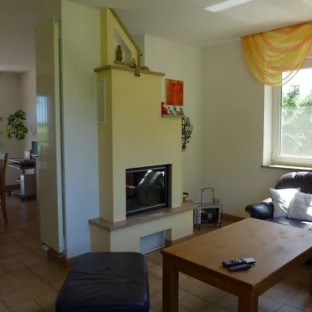 Ferienhaus Moderner Ferienbungalow Mit Terrasse Und Garten *