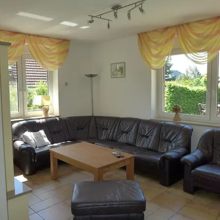 Moderner Ferienbungalow Mit Terrasse Und Garten *