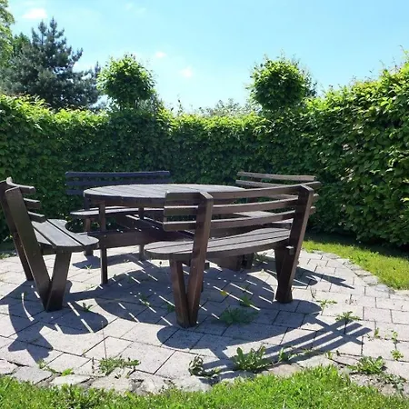 Moderner Ferienbungalow Mit Terrasse Und Garten Neuhof (Zarrentin)