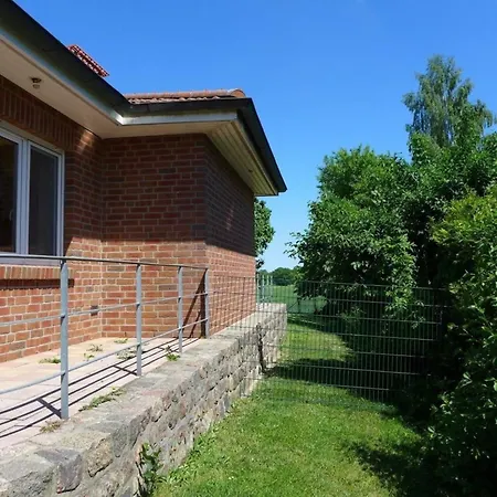 Ferienhaus Moderner Ferienbungalow Mit Terrasse Und Garten Neuhof (Zarrentin)