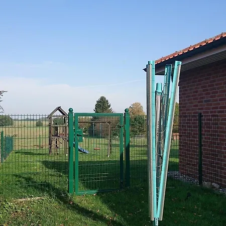 Ferienhaus Moderner Ferienbungalow Mit Terrasse Und Garten Neuhof (Zarrentin)